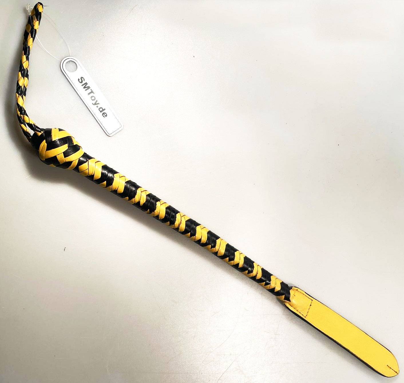 Kurzer Kantschu - Hochwertige Lederpeitsche mit Klatsche 47cm Black-Yellow